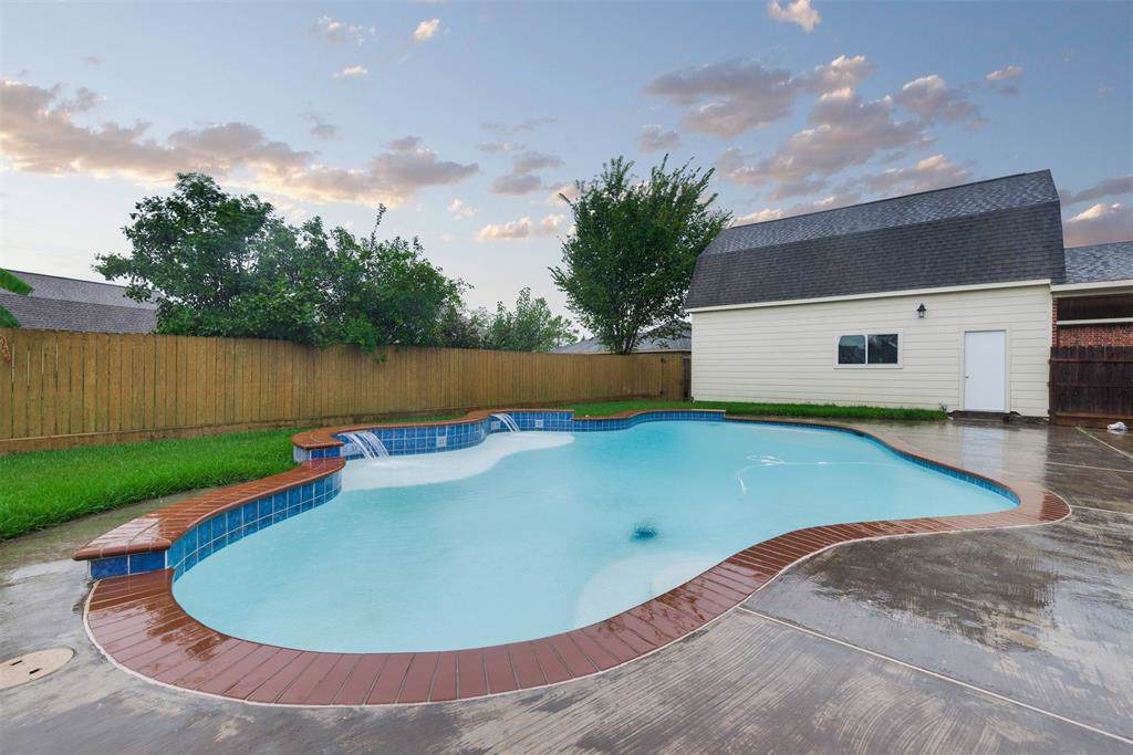 11202 Dawson Road - Photo 1