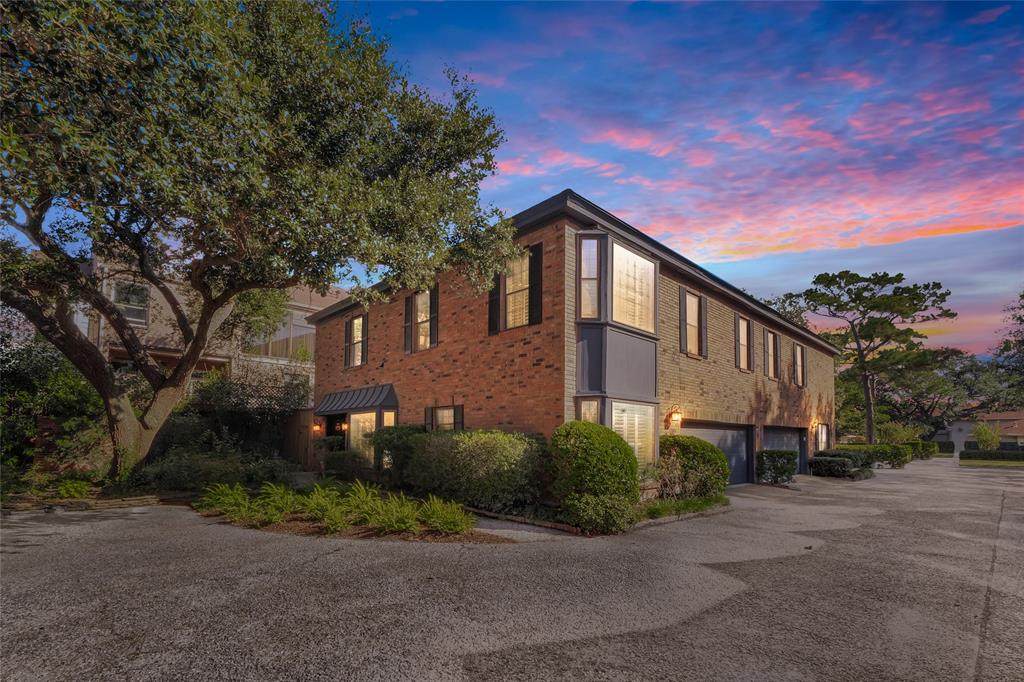 1120 Nantucket Drive - Photo 1