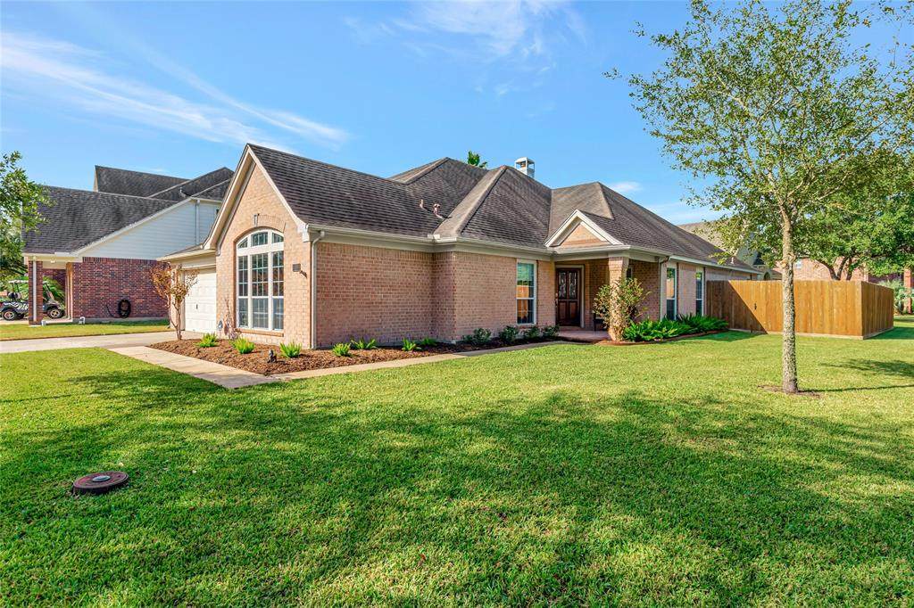 106 Pelican Court - Photo 1