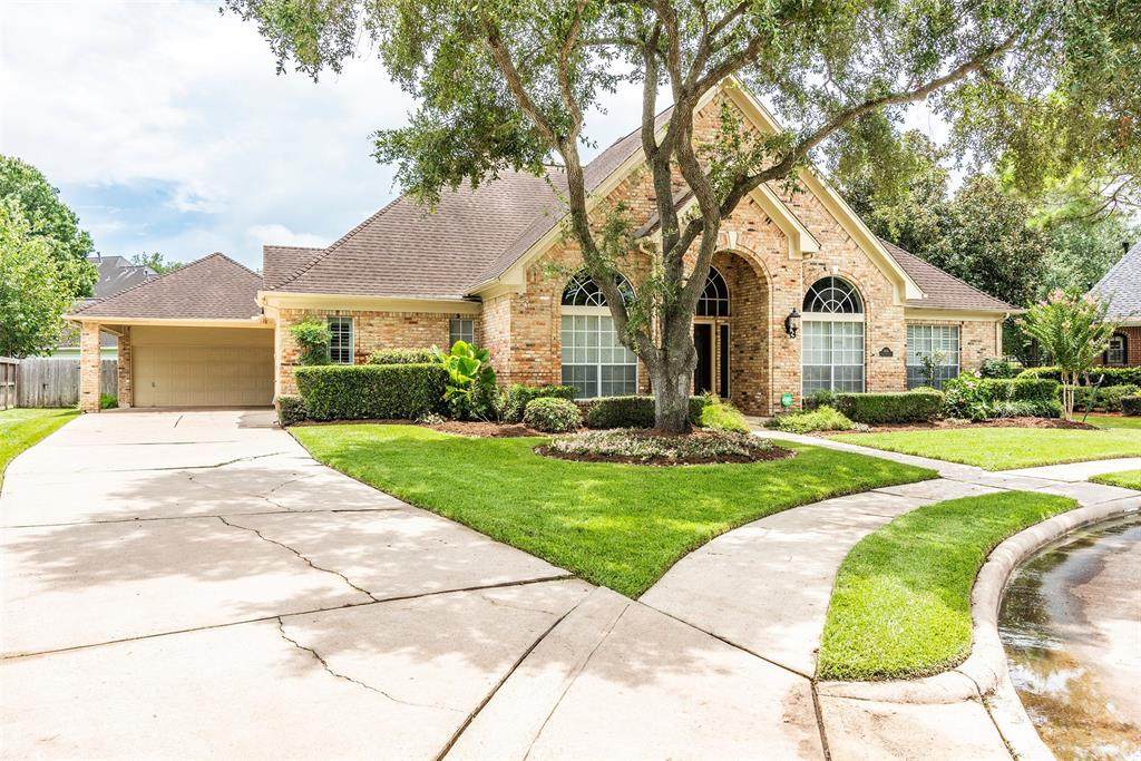 1906 Tangle Pines Court - Photo 1