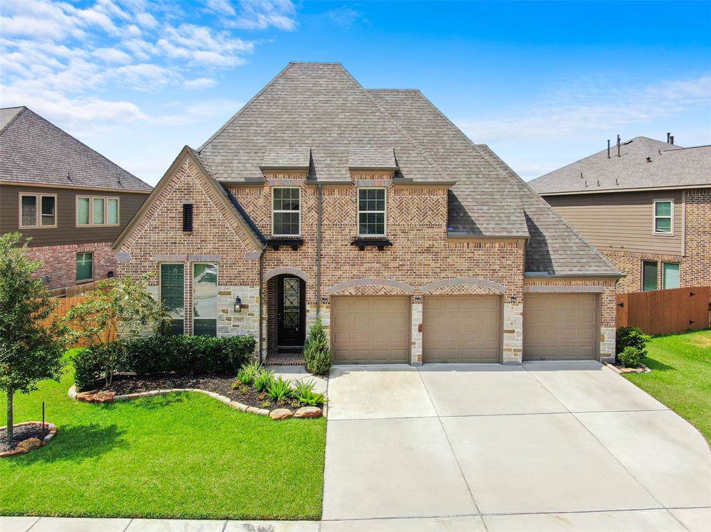 27927 Coulter Drive - Photo 1