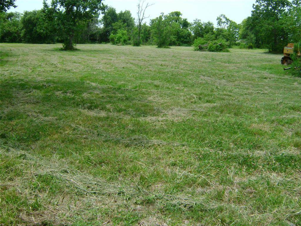 2218A Lawrence Road - Photo 1