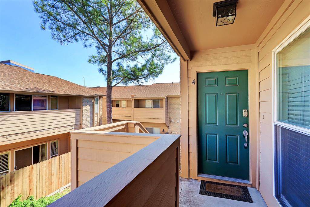 1915 Augusta Drive - Photo 1