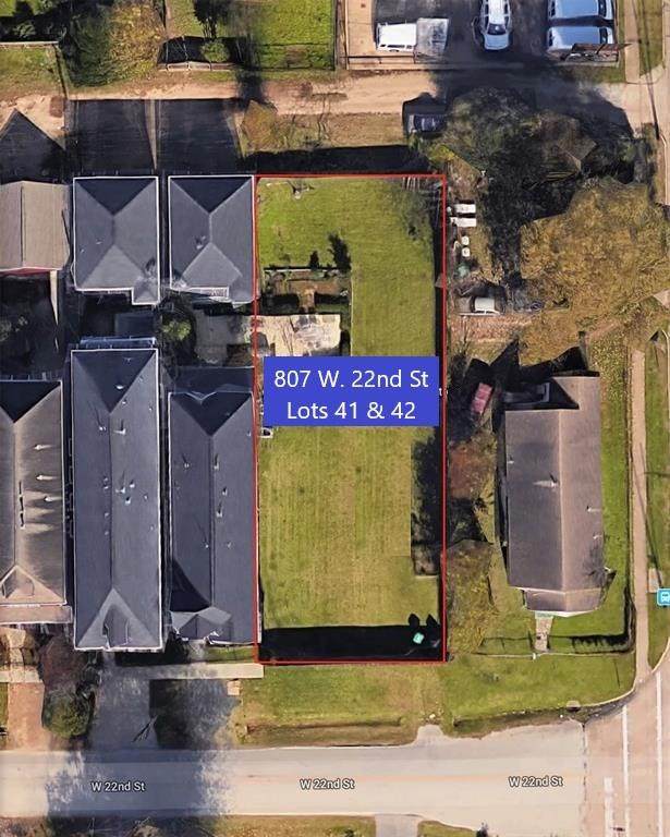 807 22nd Street - Photo 1