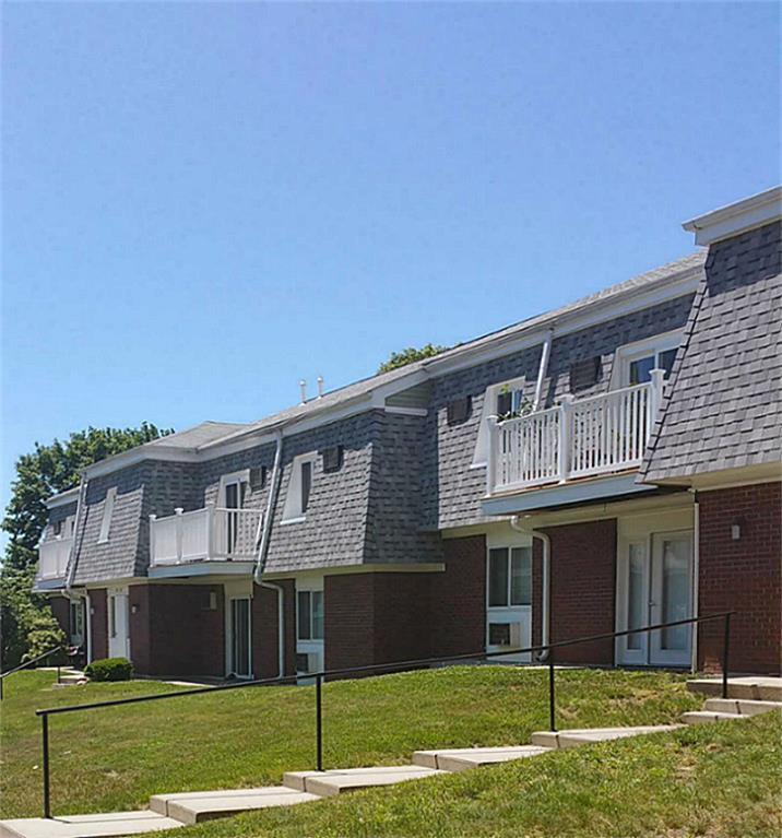 1A Rolling Green Drive - Photo 1