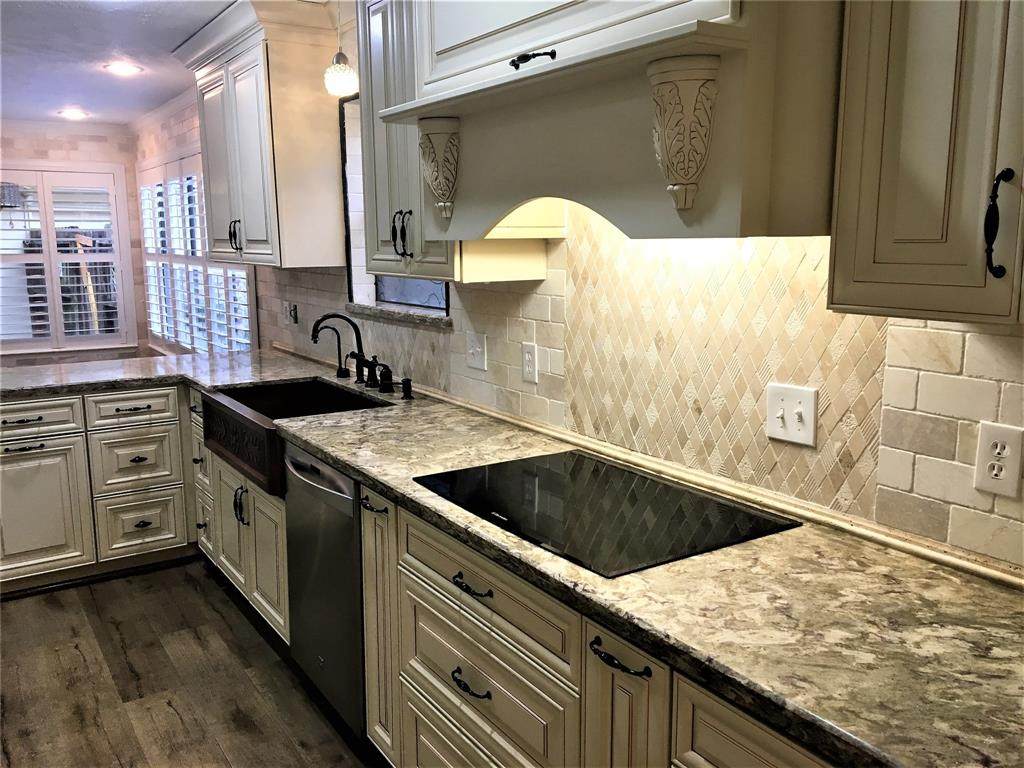 2938 Brookdale Drive - Photo 1