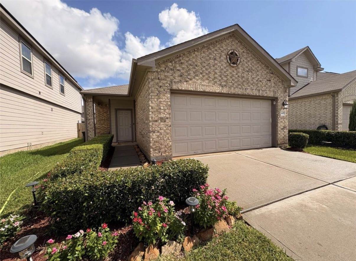 6409 Hollock Meadows Lane - Photo 1