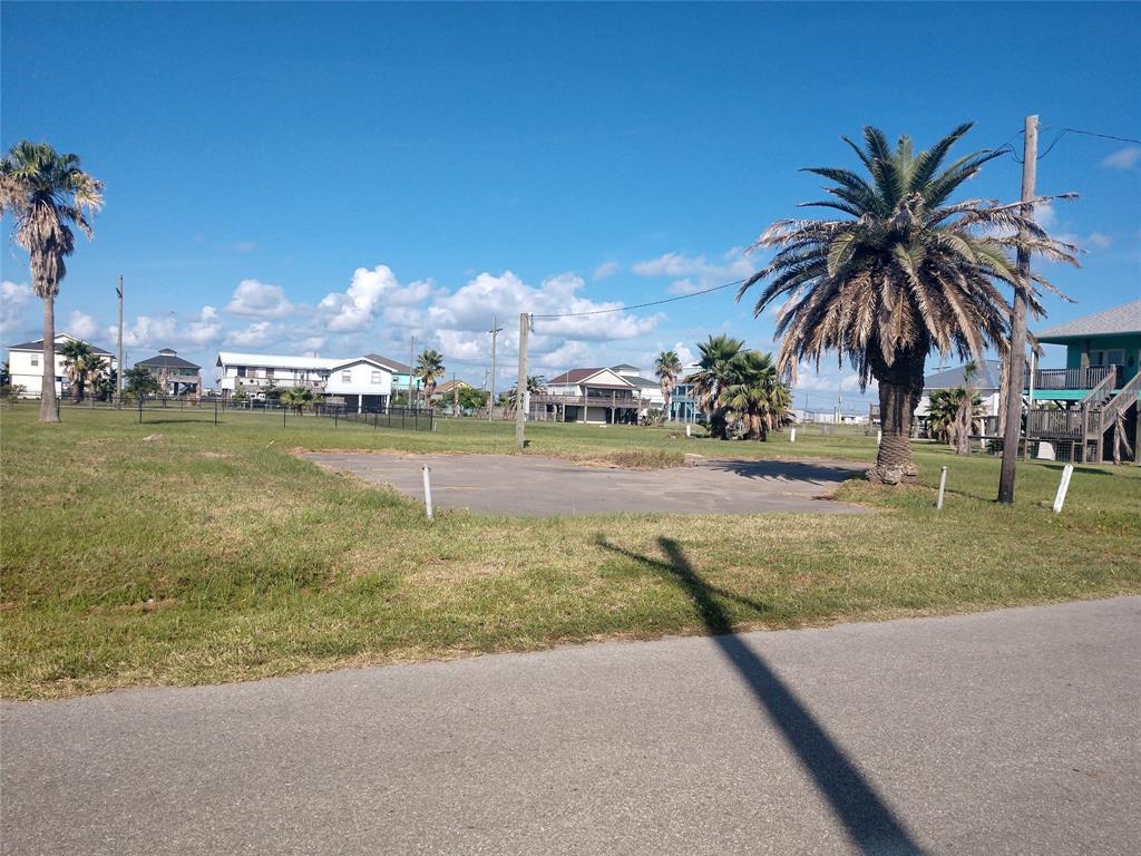 961 Surfview Drive - Photo 1