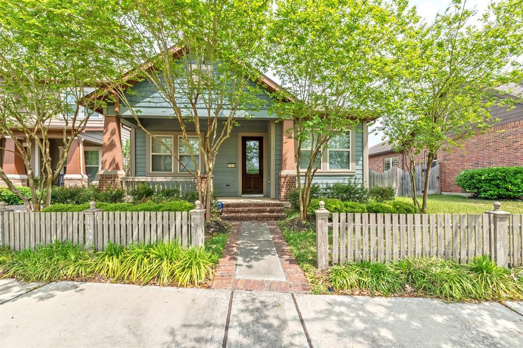 17018 Paynes Creek Drive - Photo 1
