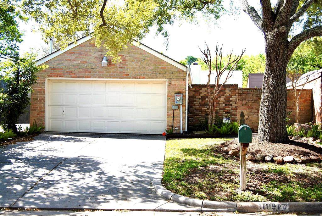 10917 Francoise Boulevard - Photo 1
