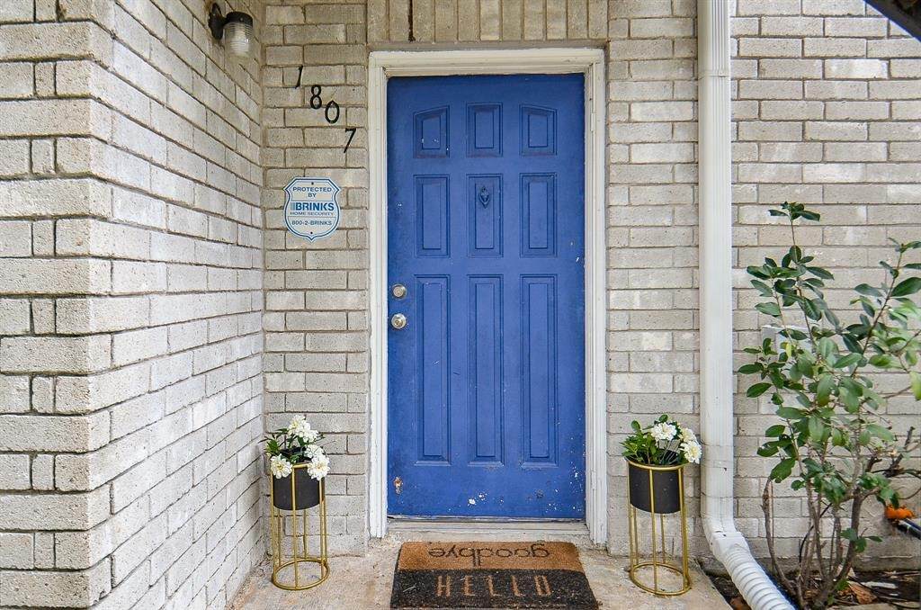 9700 Leawood Boulevard - Photo 1