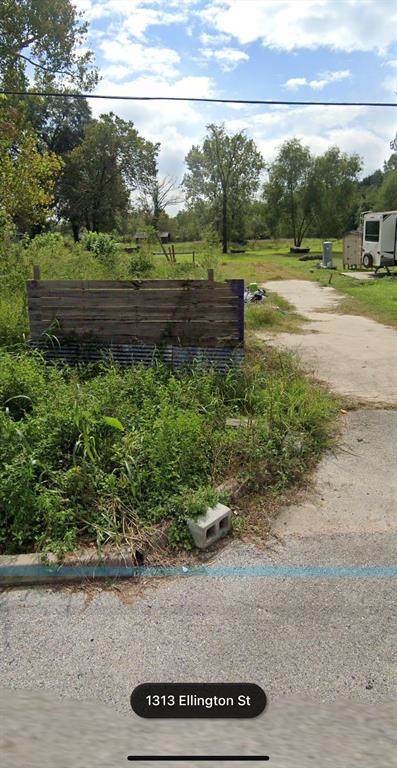 1313 Ellington Street - Photo 1