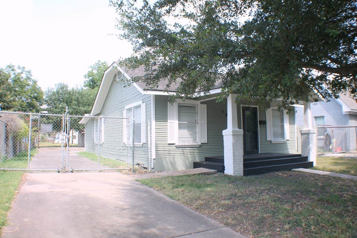 1910 Alta Vista Street - Photo 1