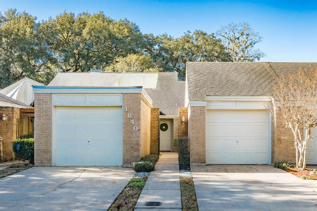 1840 Veranda Drive - Photo 1