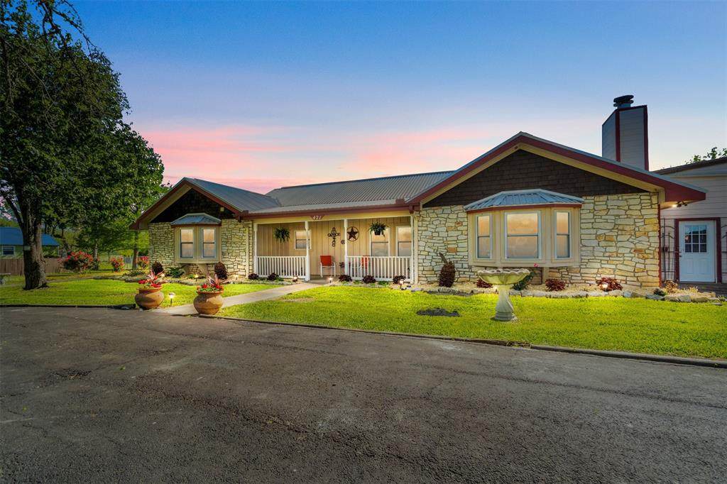 421 Fm 2436 - Photo 1