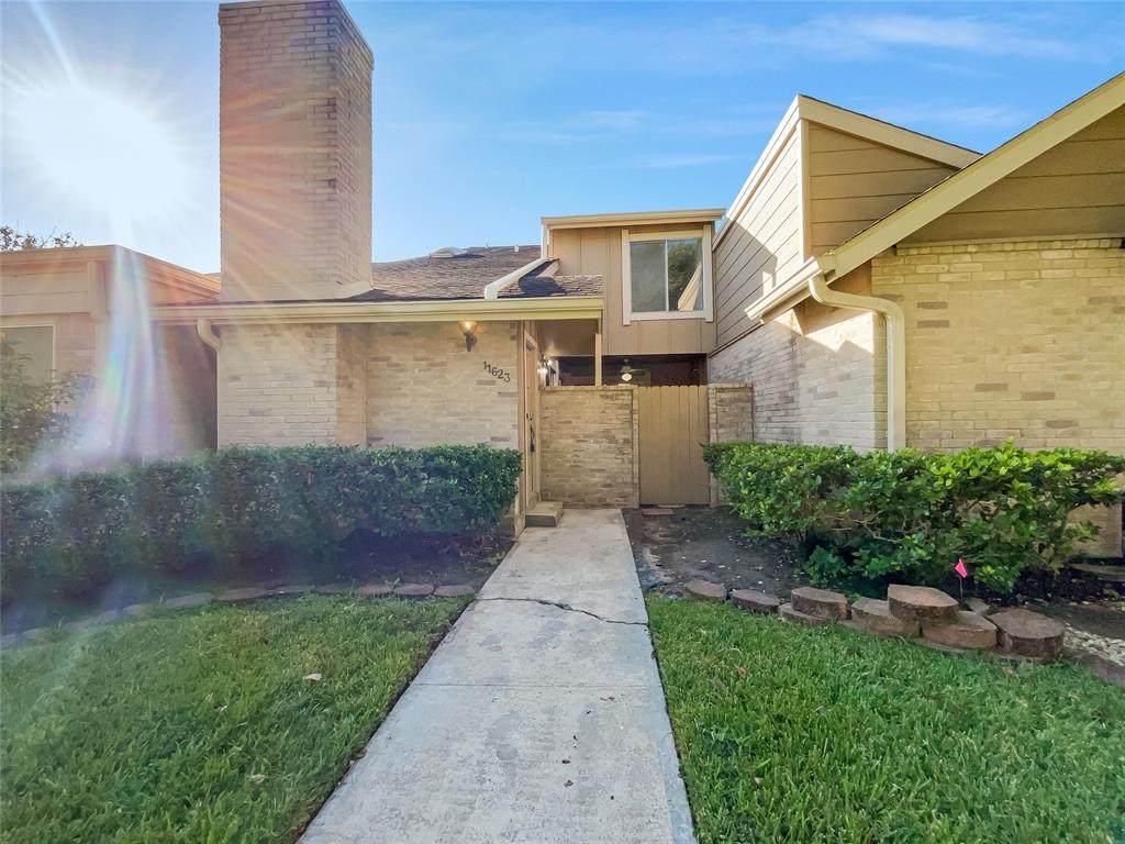 11623 Lakeside Park Drive - Photo 1