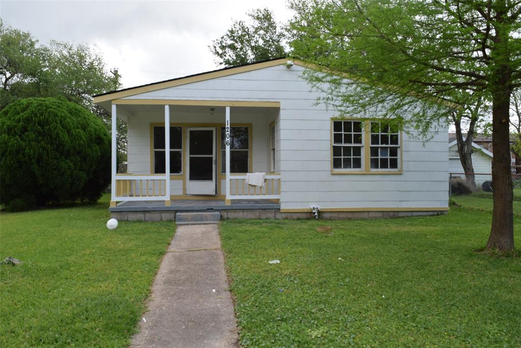 1206 11th St Street - Photo 1