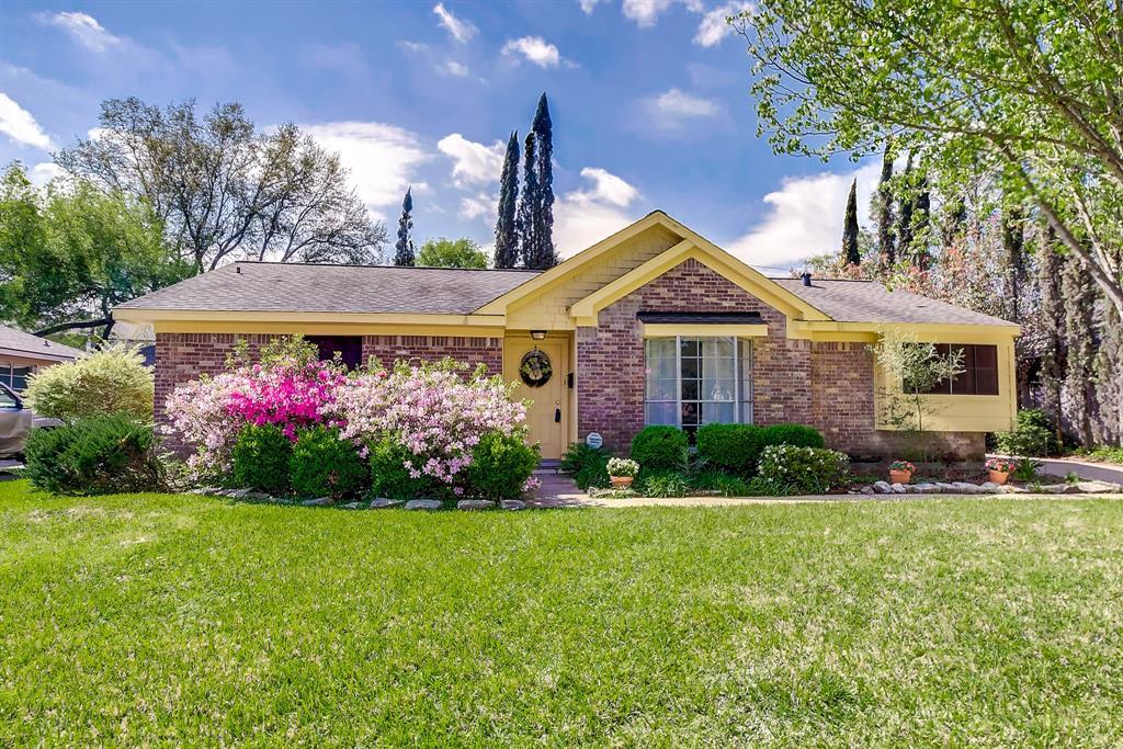 12871 Westella Drive - Photo 1
