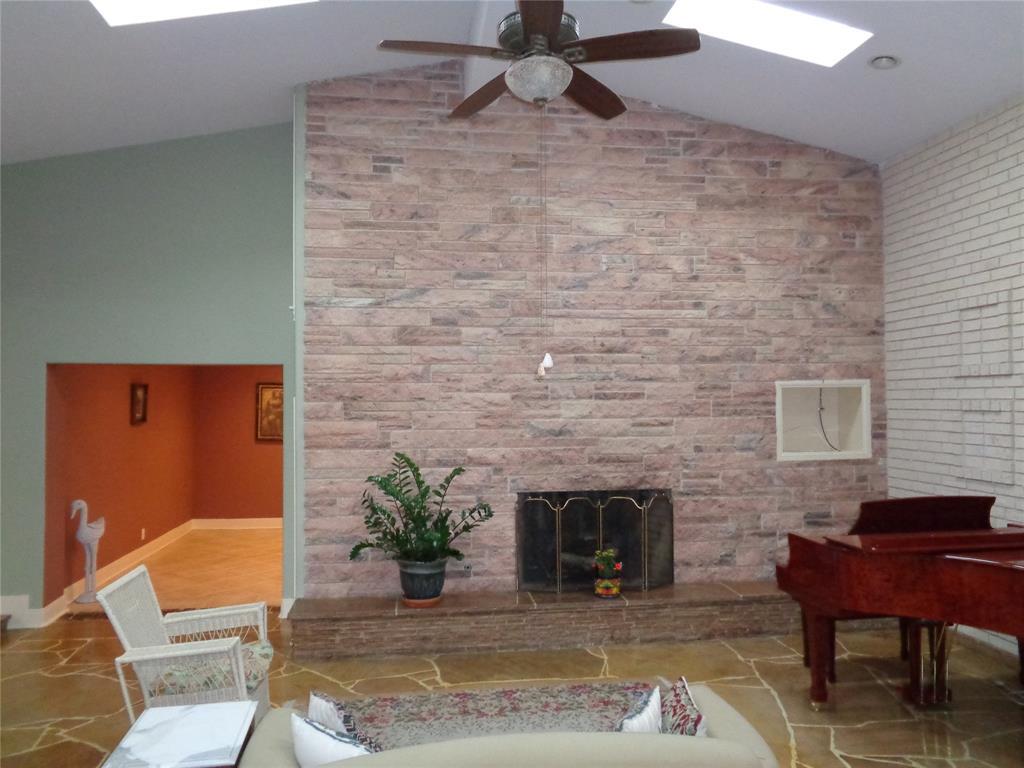 5610 Teal Drive - Photo 1