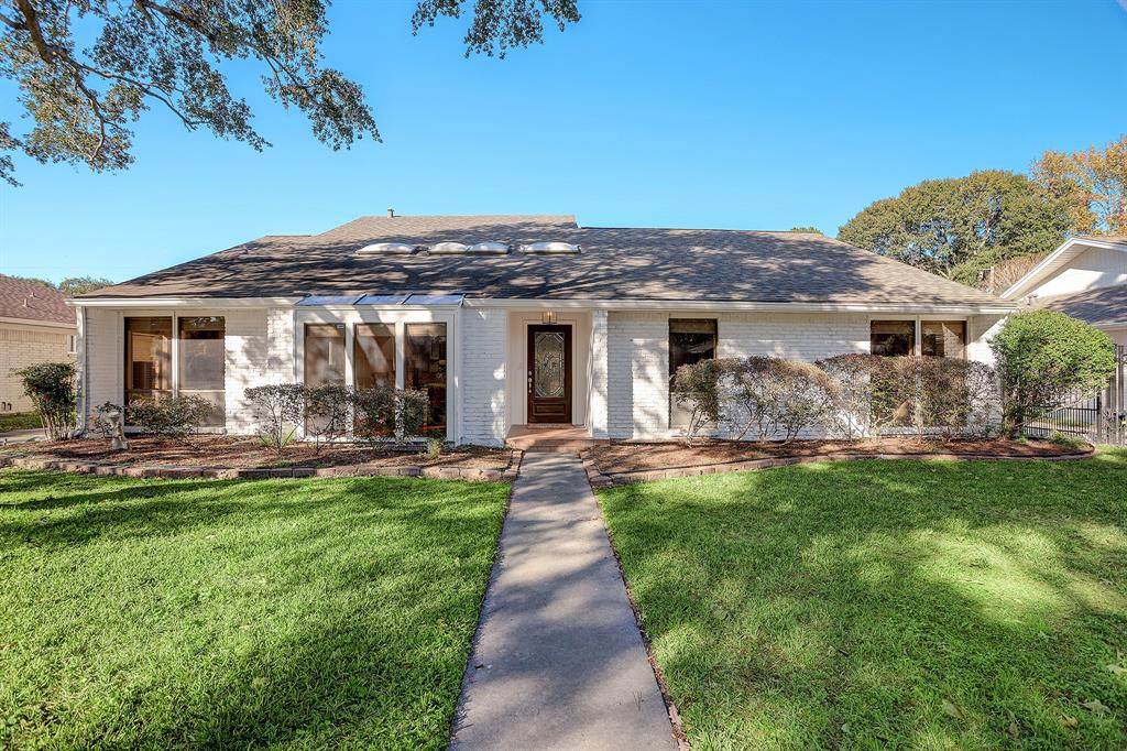 6110 Paisley Street - Photo 1