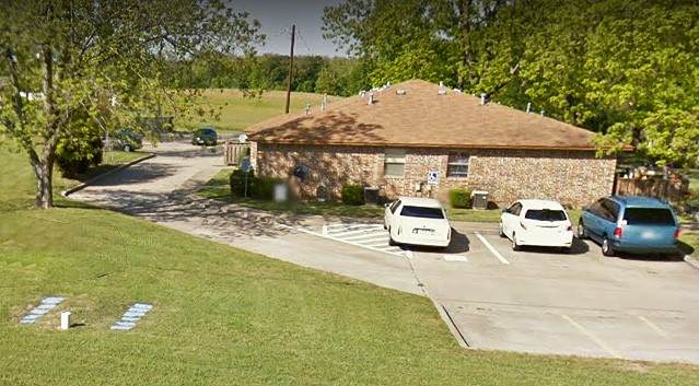 902 Dallas Street - Photo 1