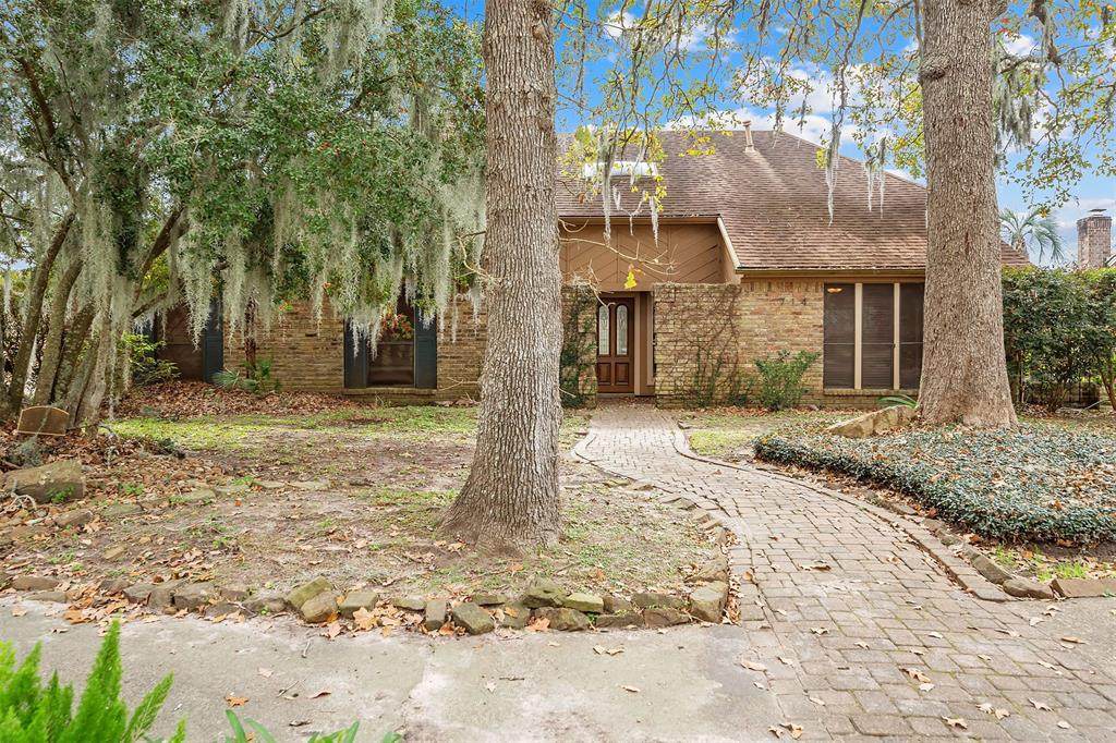15714 Craighurst Drive - Photo 1