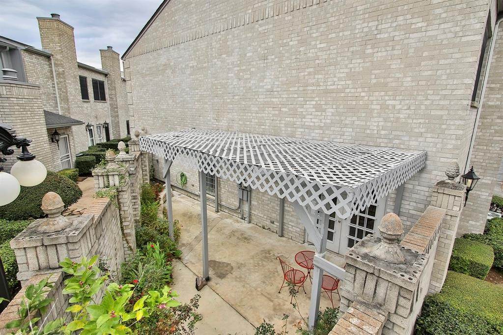 7262 Regency Square Court - Photo 1