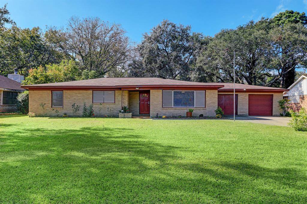 2324 Westward Avenue - Photo 1
