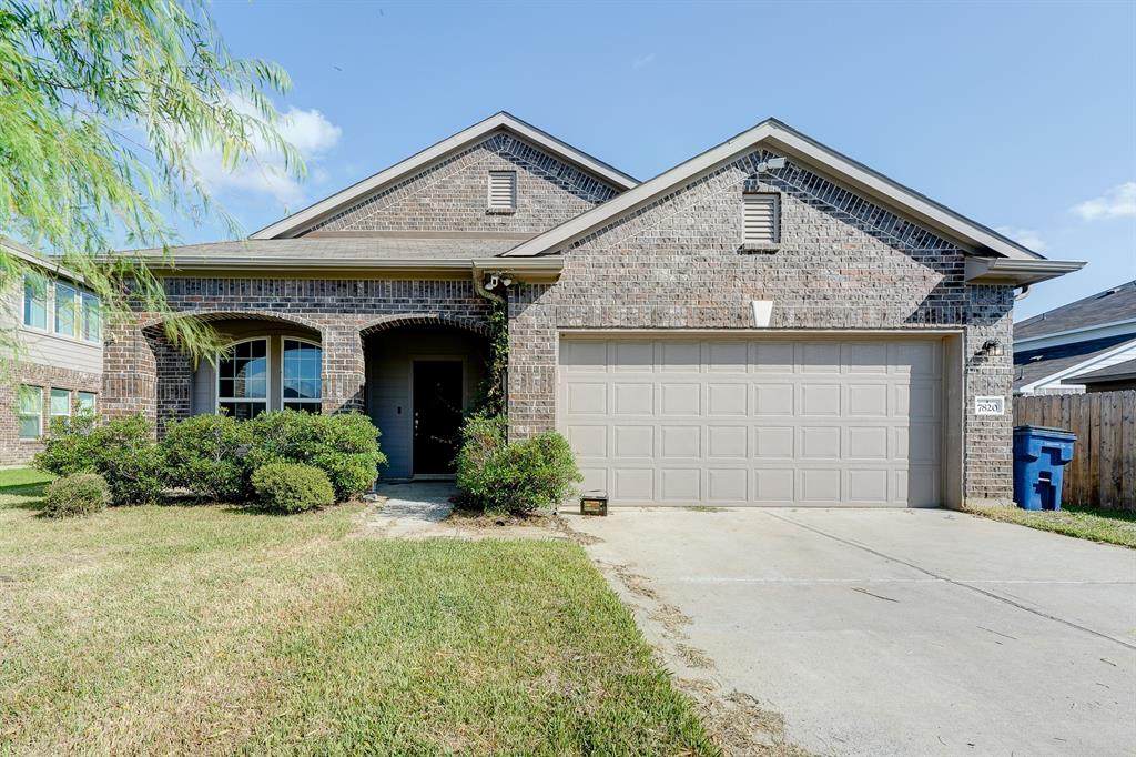 7820 Quartz Lane - Photo 1