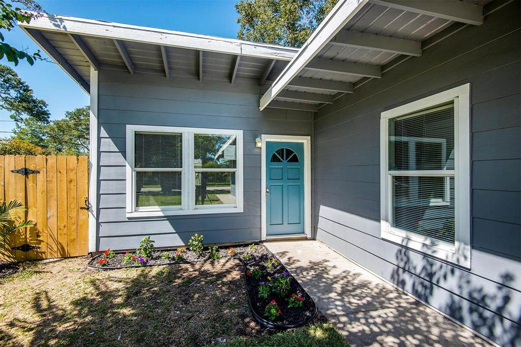 921 Myrtle Street - Photo 1