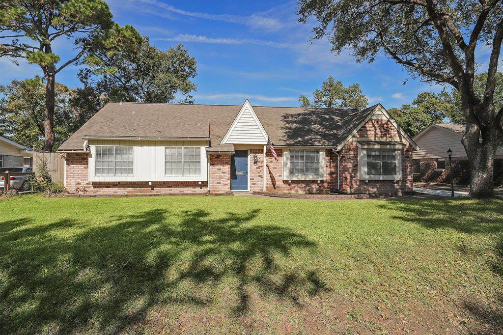 10008 Warwana Road - Photo 1