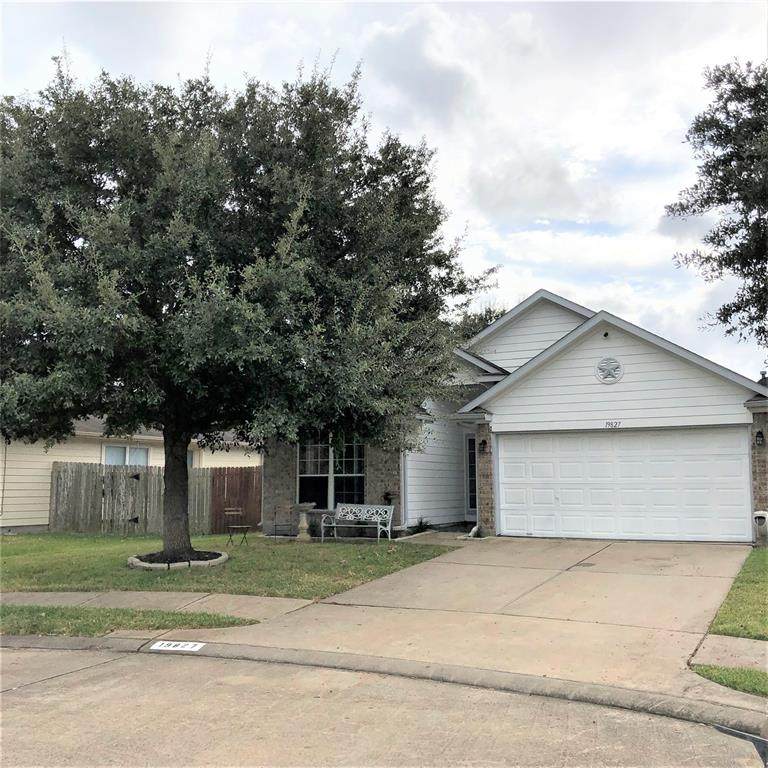 19827 Lindenwick Court - Photo 1