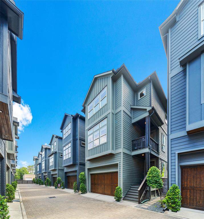 1055 17th Street - Photo 1