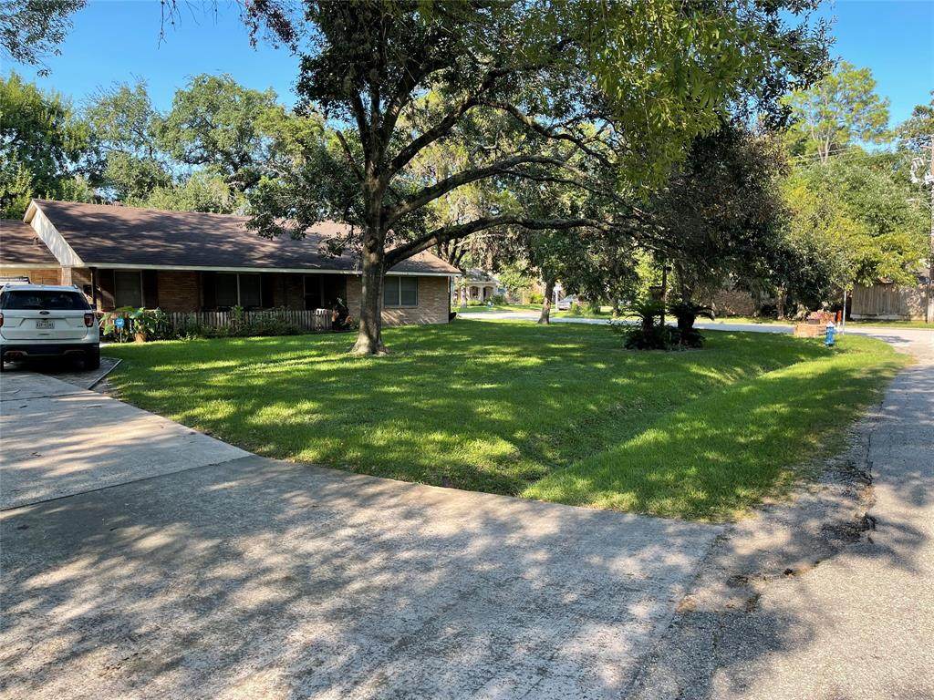 10902 Britoak Lane - Photo 1
