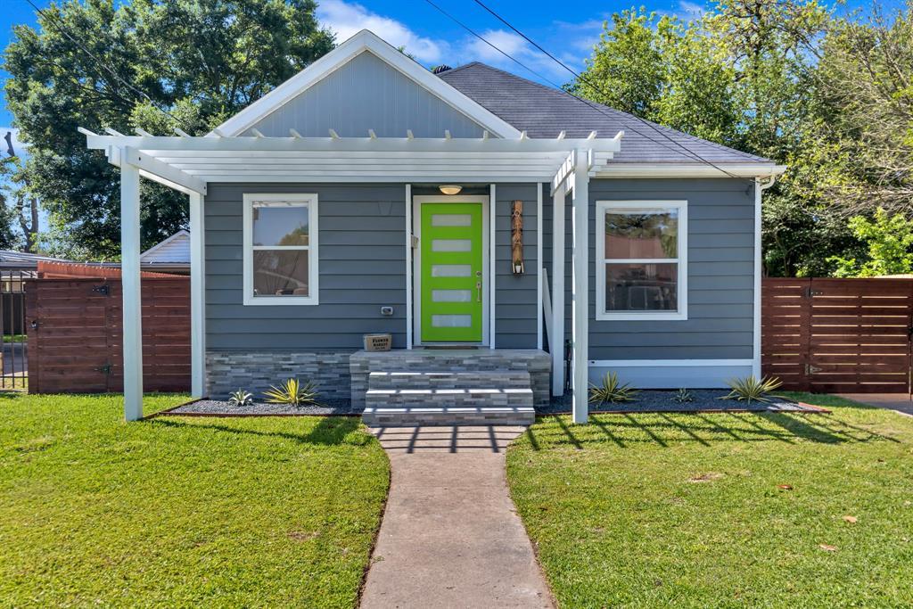 914 Joyce Street - Photo 1
