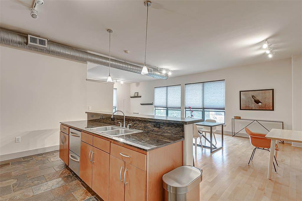 1901 Post Oak Boulevard - Photo 1
