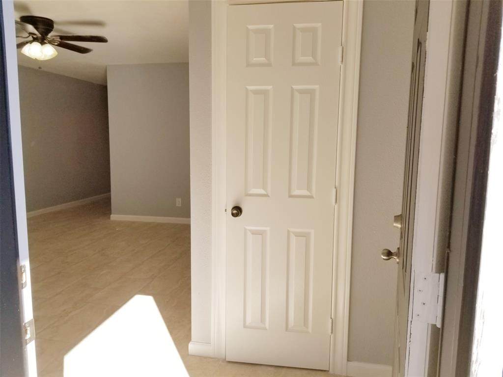 5550 Braeswood Boulevard - Photo 1