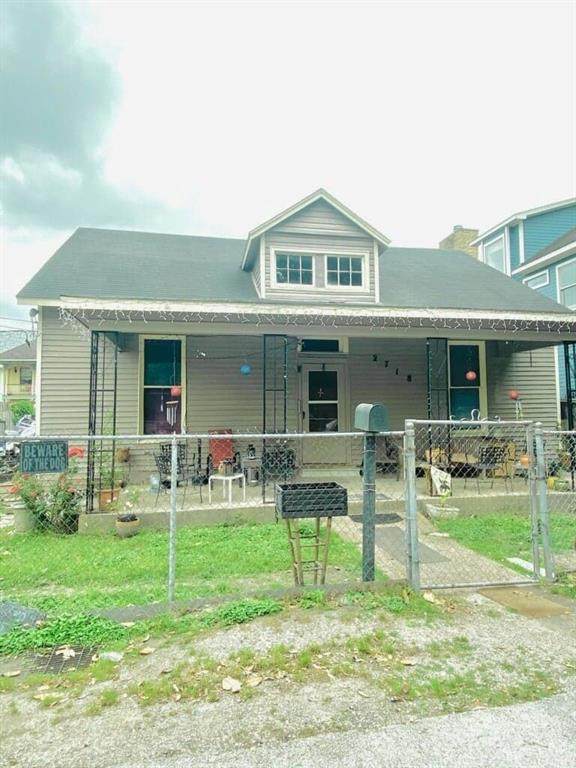 2718 Florence Street - Photo 1