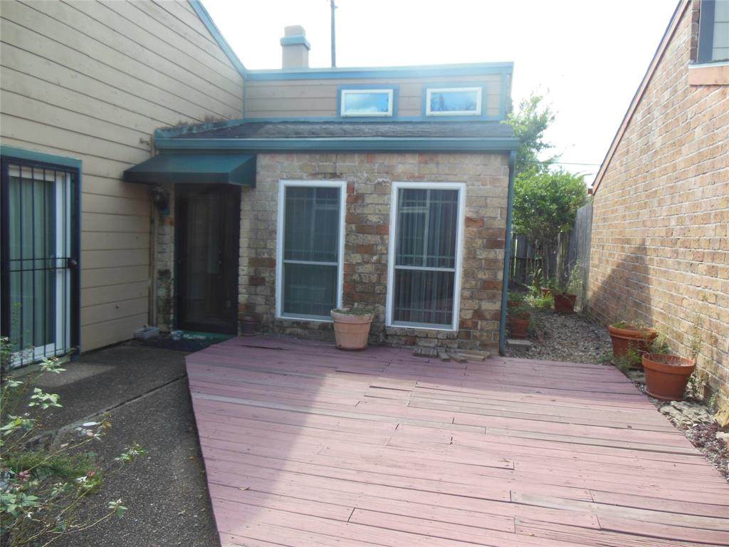 10818 Sandpiper Drive - Photo 1
