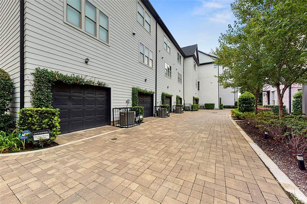 614 Delano Street - Photo 1