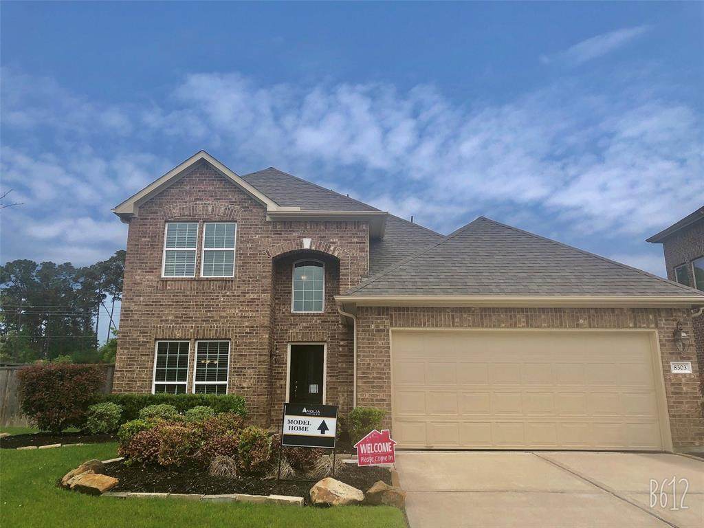 8015 Brooks Crossing - Photo 1