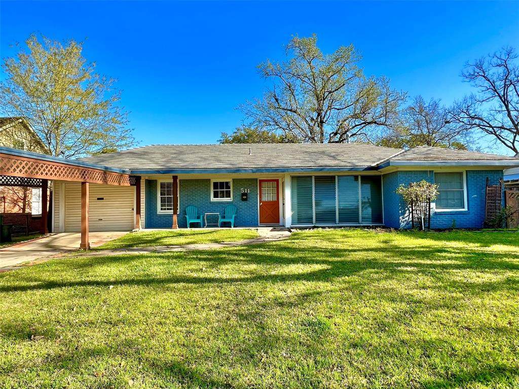 511 Graceland Street - Photo 1