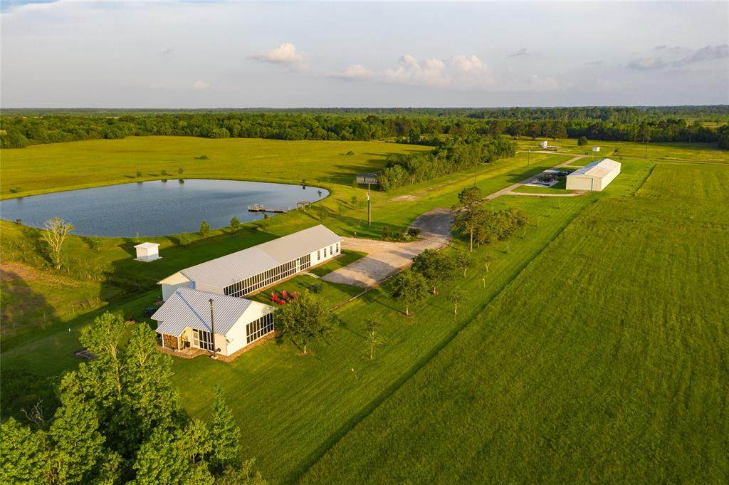 2512 Fm 2830 Road - Photo 1