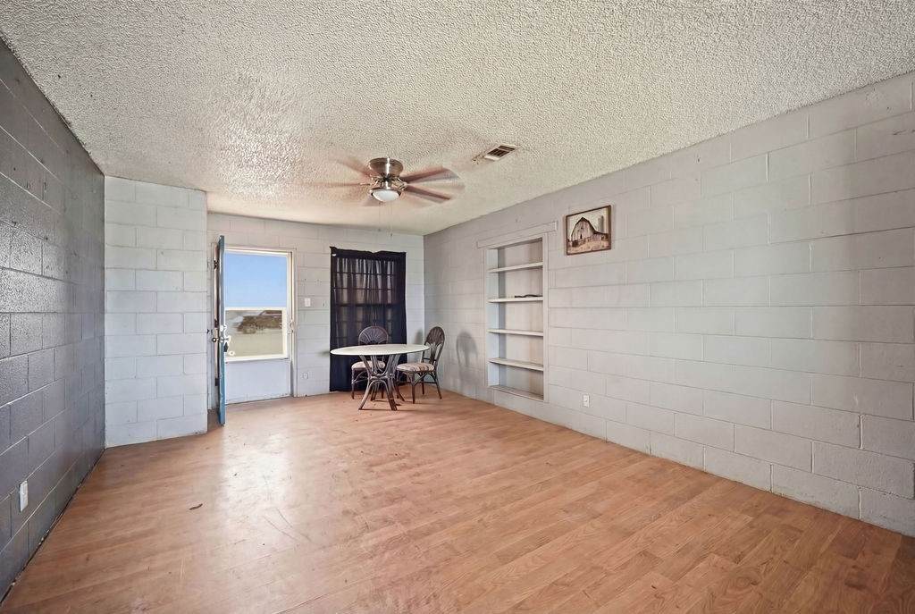 508 Kenneth Ave S - Photo 1
