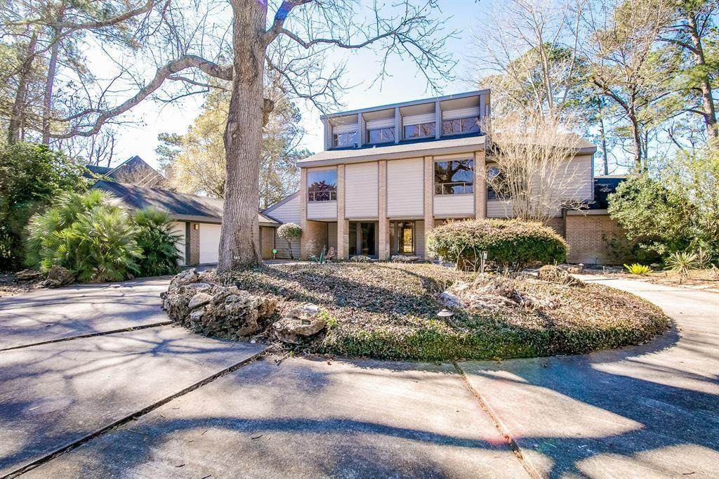 2307 Forest Garden Drive - Photo 1