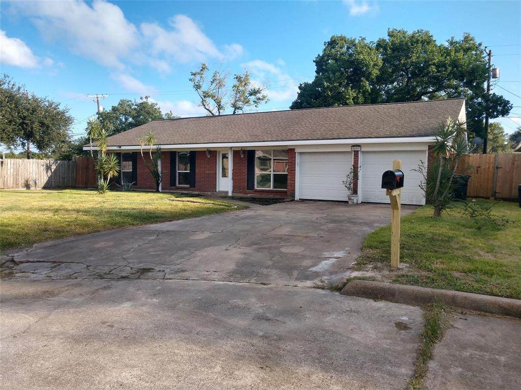 2607 16th Avenue - Photo 1