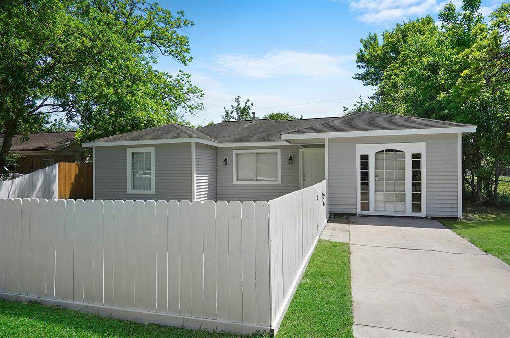 7534 Bywood Street - Photo 1