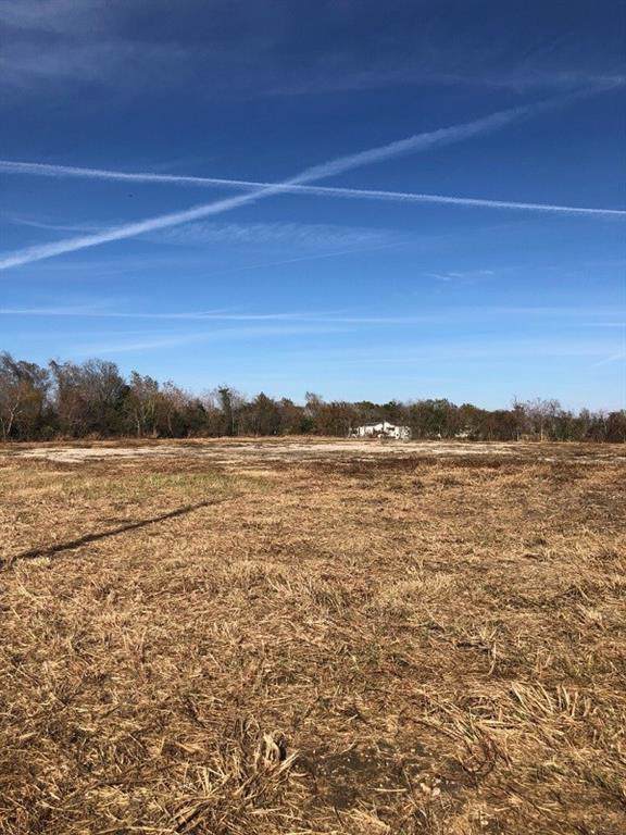 000 Hwy 146 - Photo 1