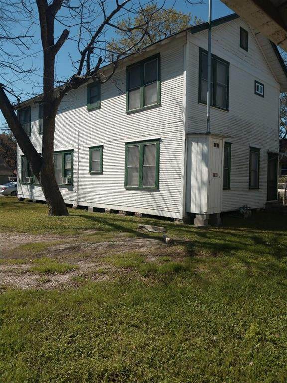 6823 Avenue E - Photo 1