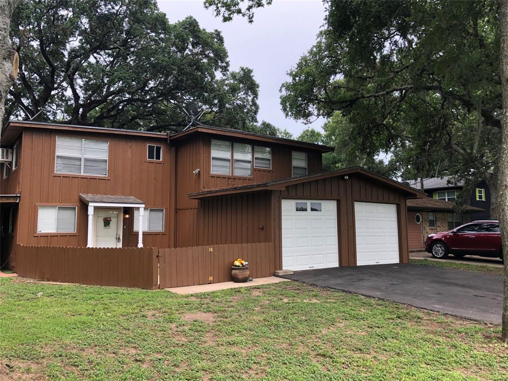 909 Private Road 652 Live Oak Bend - Photo 1